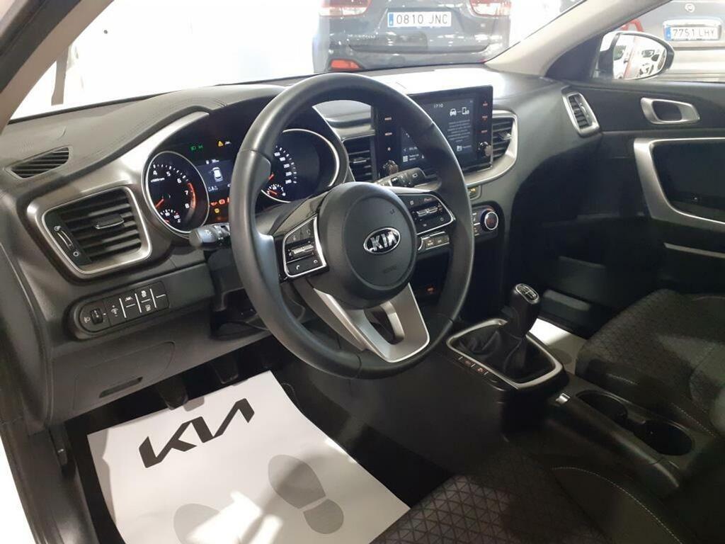Kia Ceed 1.0 T-GDi 88kW (120CV) Drive 22