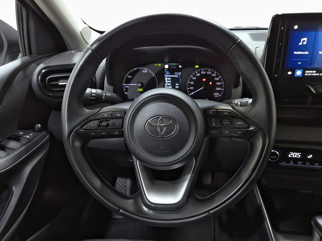 Toyota Yaris 1.5 120H Active Plus 19