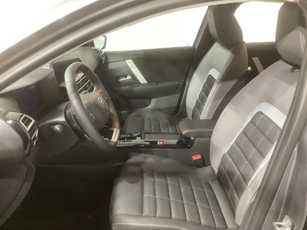 Citroën C4 Hybrid 145 ë-DCS6 Business Edition 8