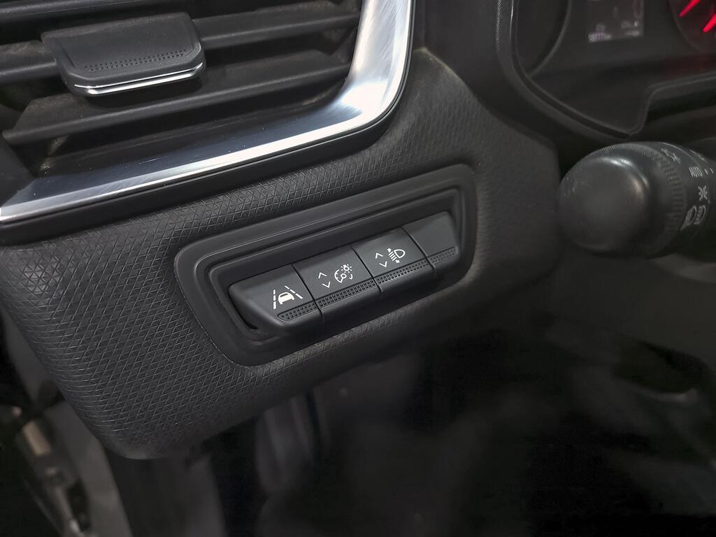 Renault Clio Intens TCe 67 kW (91CV) 12 Renault Clio Intens TCe 67 kW (91CV) 12
