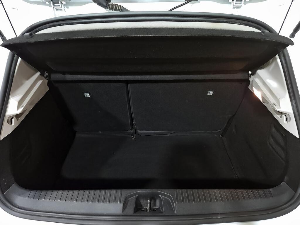 Renault Clio Intens TCe 67 kW (91CV) 9 Renault Clio Intens TCe 67 kW (91CV) 9