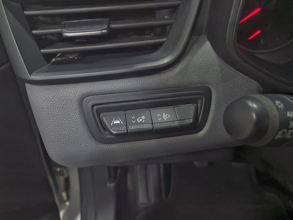 Renault Clio Business Blue dCi 74kW (100CV) 25 Renault Clio Business Blue dCi 74kW (100CV) 25