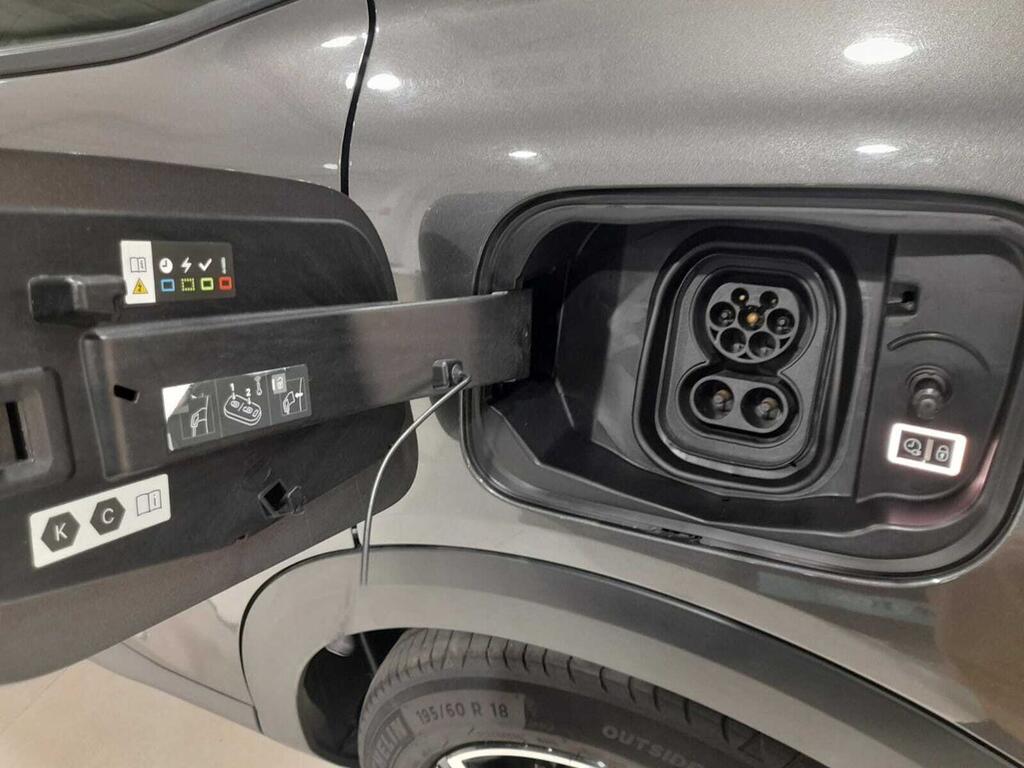 Citroën C4 ë-C4 eléctrico 100kW 50kWh Feel Pack 26
