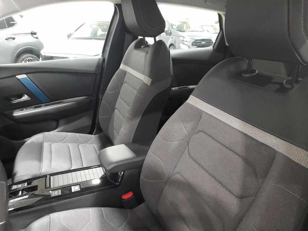 Citroën C4 ë-C4 eléctrico 100kW 50kWh Feel Pack 11