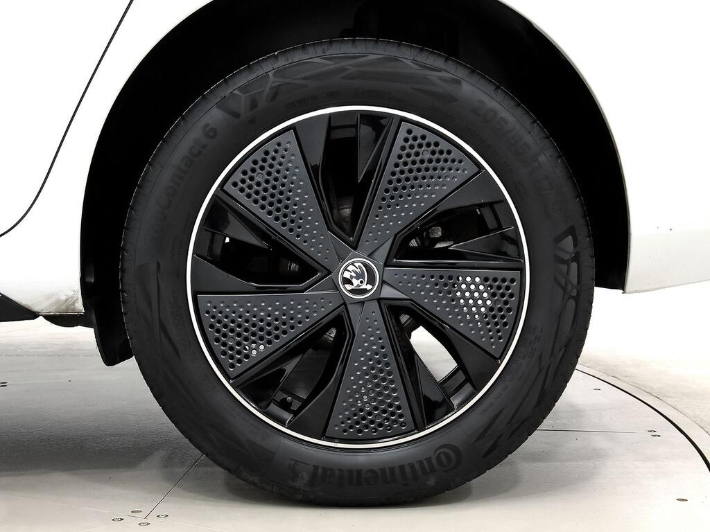 Skoda Kamiq 1.0 TSI 85kW (115CV) DSG MONTE CARLO 8
