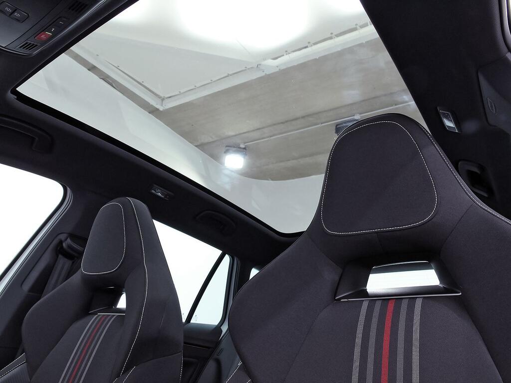 Skoda Kamiq 1.0 TSI 85kW (115CV) DSG MONTE CARLO 30