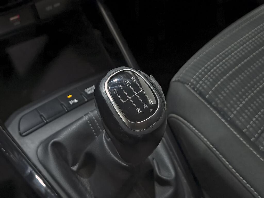 Kia Stonic 1.0 T-GDi 74kW (100CV) MHEV iMT Drive 26 Kia Stonic 1.0 T-GDi 74kW (100CV) MHEV iMT Drive 26