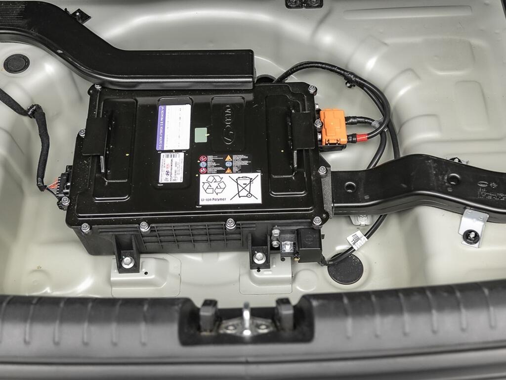 Kia Stonic 1.0 T-GDi 74kW (100CV) MHEV iMT Drive 32