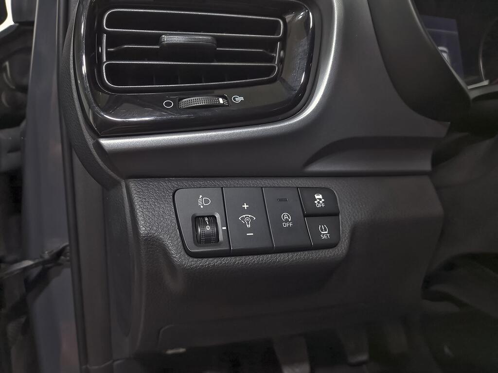 Kia Stonic 1.0 T-GDi 74kW (100CV) MHEV iMT Drive 12 Kia Stonic 1.0 T-GDi 74kW (100CV) MHEV iMT Drive 12