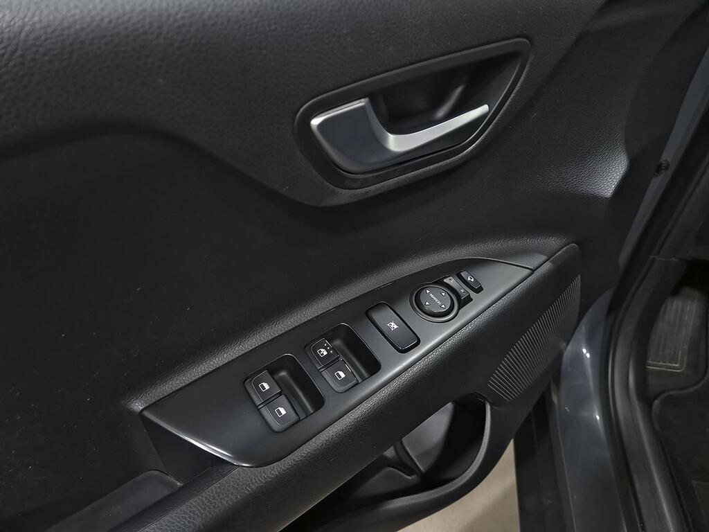 Kia Stonic 1.0 T-GDi 74kW (100CV) MHEV iMT Drive 11 Kia Stonic 1.0 T-GDi 74kW (100CV) MHEV iMT Drive 11