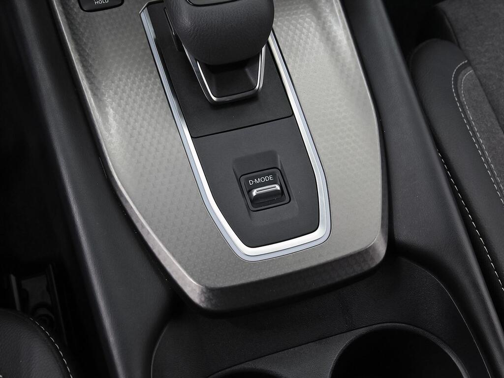 Nissan Qashqai DIG-T 116kW CVT N-Connecta 9