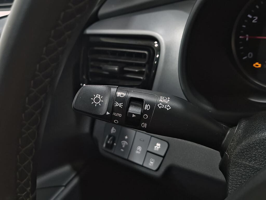 Kia Stonic 1.0 T-GDi 88kW (120CV) MHEV iMT Drive 14
