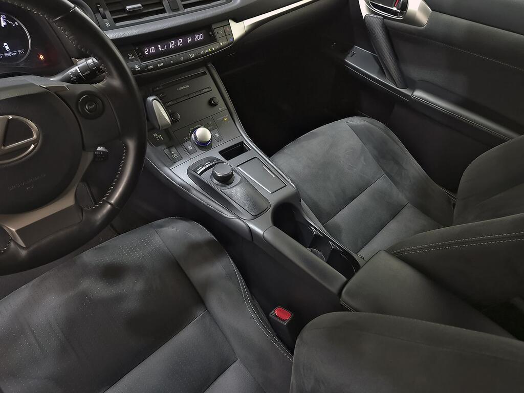 Lexus CT 1.8 200h Business 28