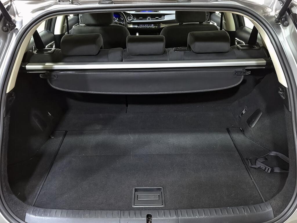 Lexus CT 1.8 200h Business 9