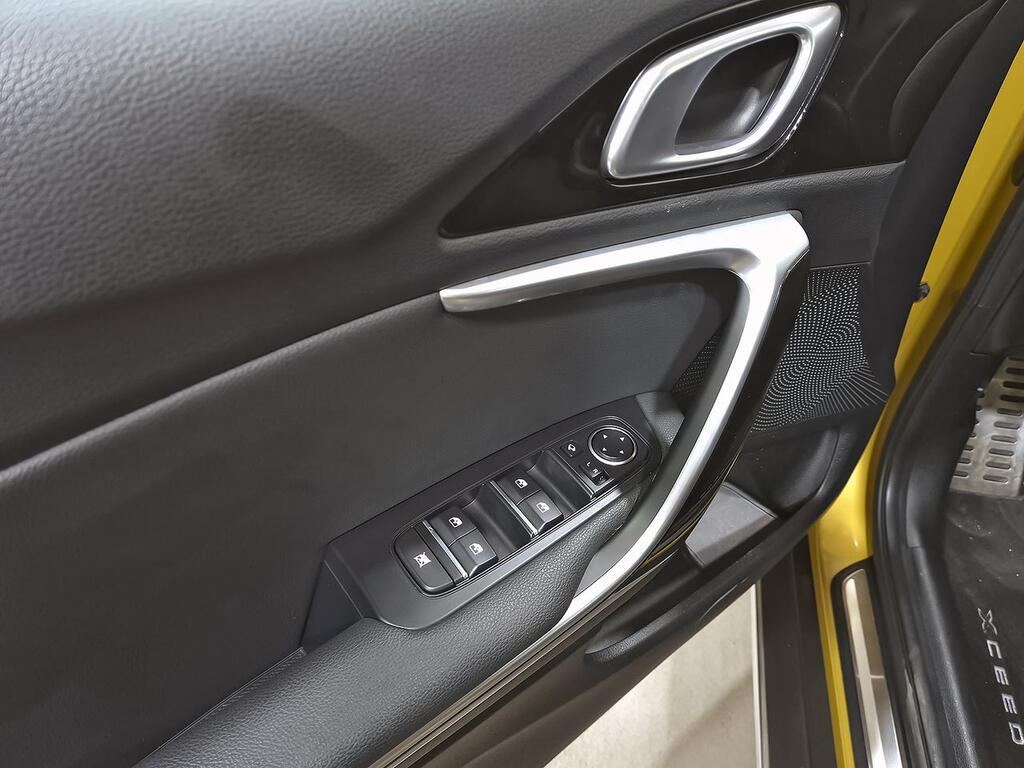 Kia XCeed 1.4 T-GDi Emotion 103kW (140CV) 11