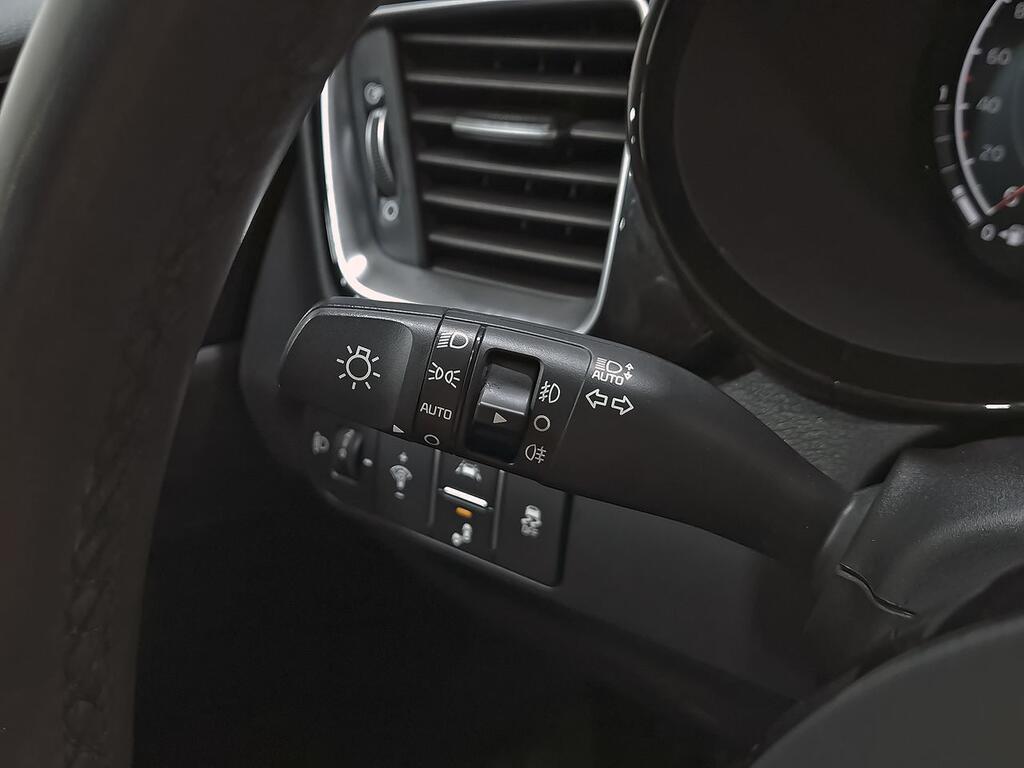 Kia XCeed 1.4 T-GDi Emotion 103kW (140CV) 14