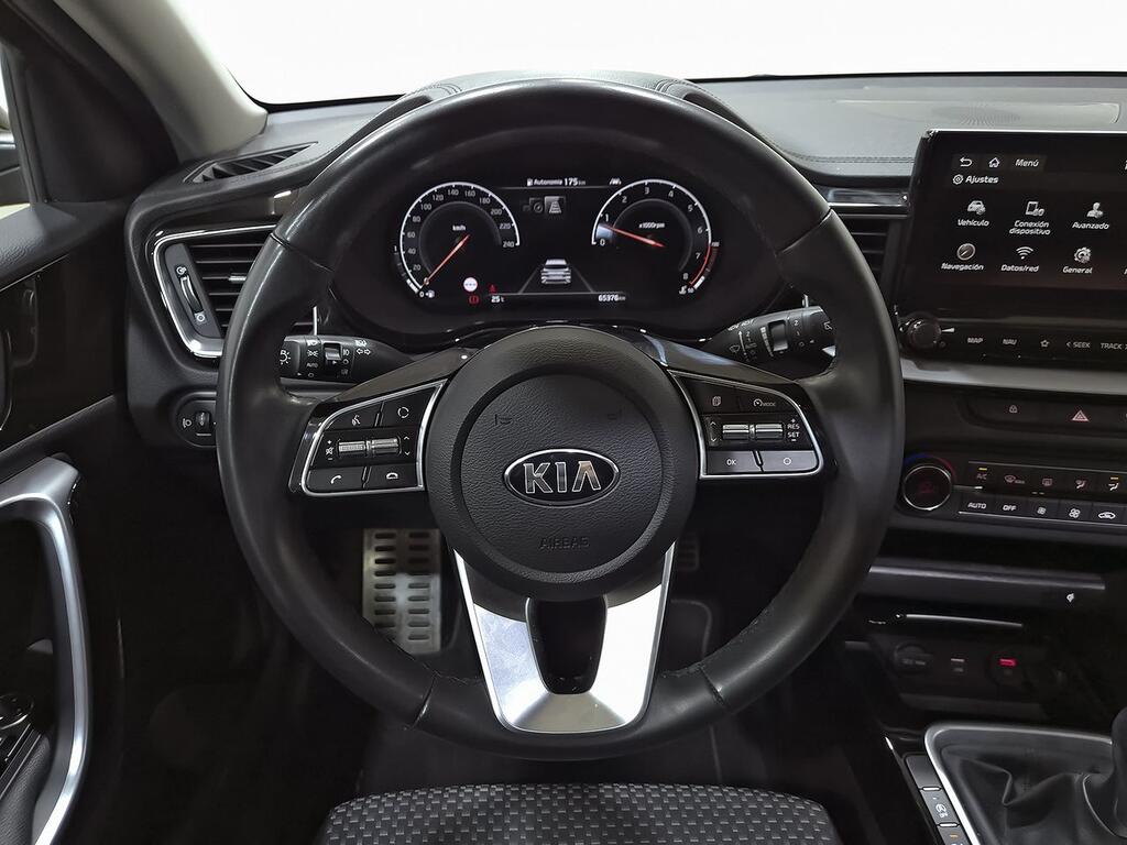 Kia XCeed 1.4 T-GDi Emotion 103kW (140CV) 19