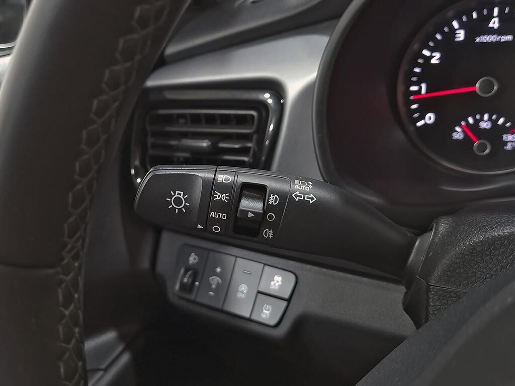 Kia Rio 1.2 DPi 62kW (84CV) Drive 15