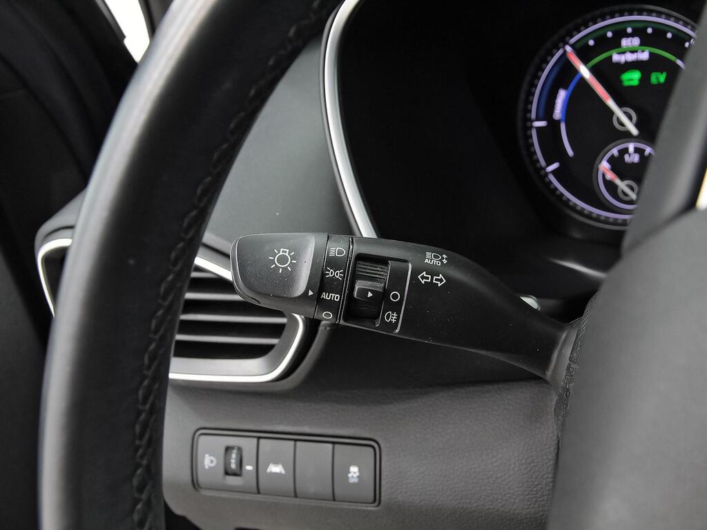 Hyundai Santa Fe 1.6 TGDi HEV Klass Auto 4x2 16