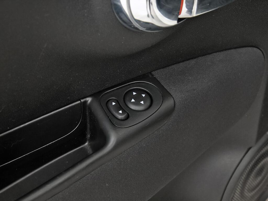 Fiat 500 Lounge 1.0 6v GSE 52KW (70 CV) 13