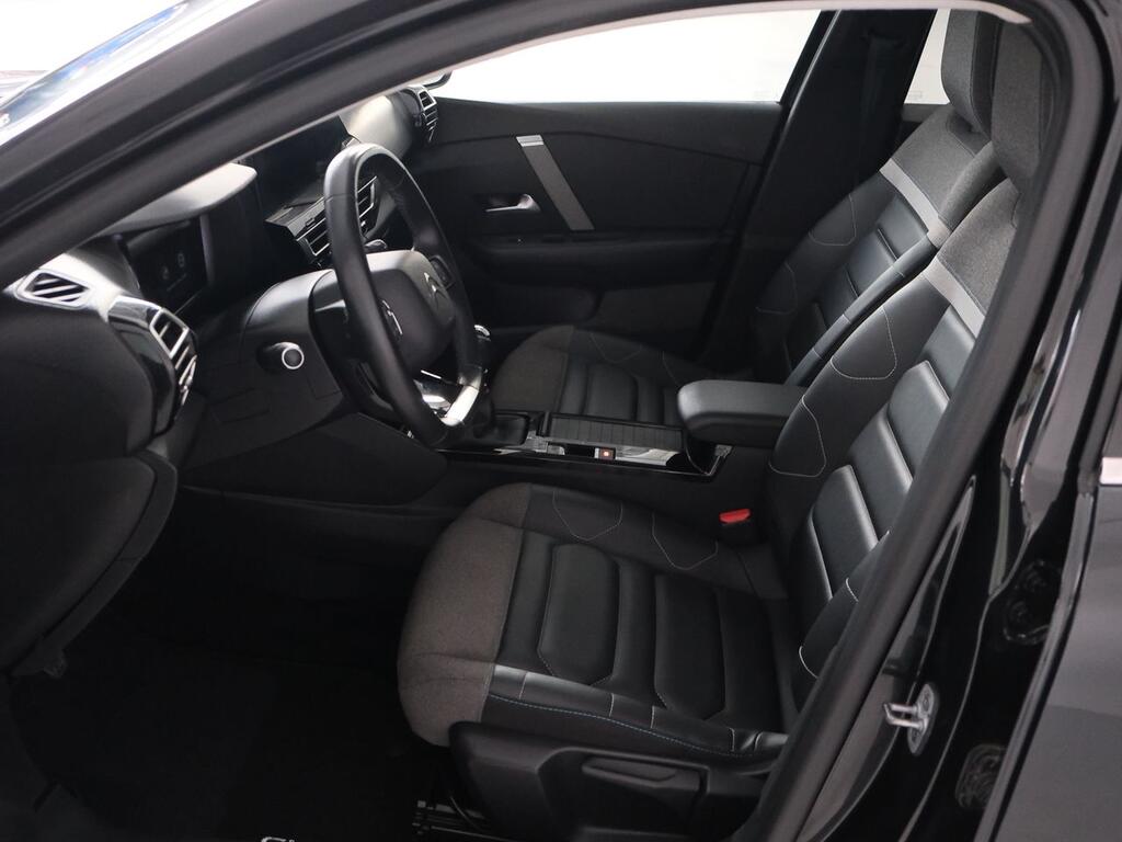 Citroën C4 PureTech 130 S&S 6v Shine 9