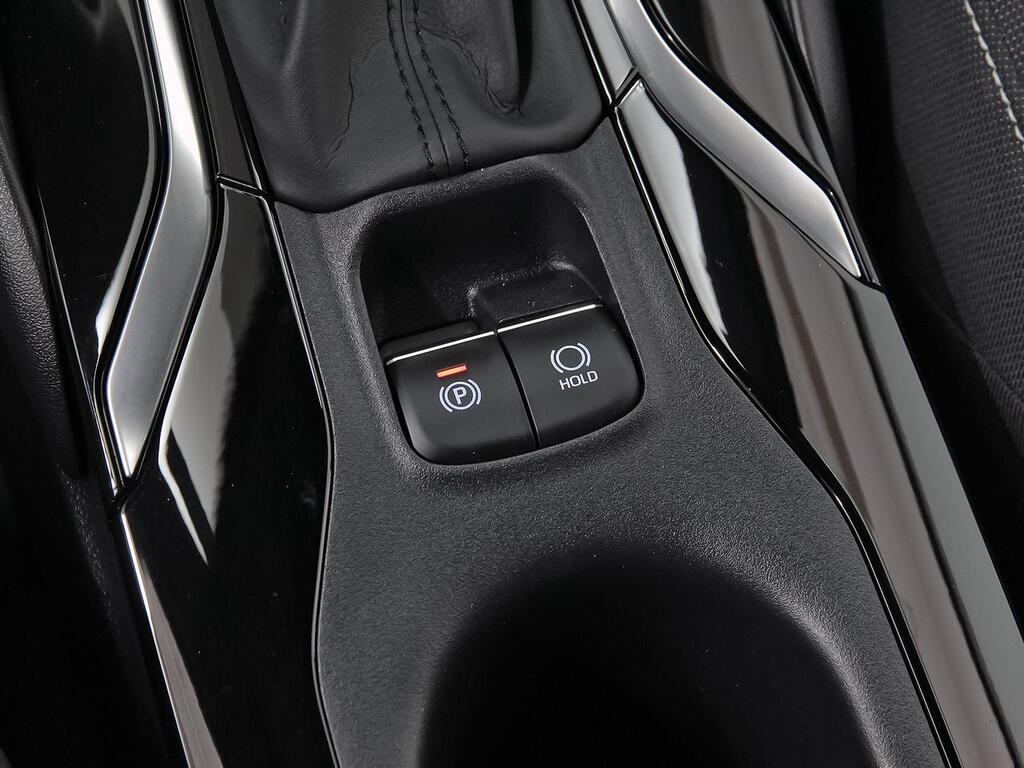 Toyota Corolla 1.8 125H ACTIVE TECH E-CVT 27