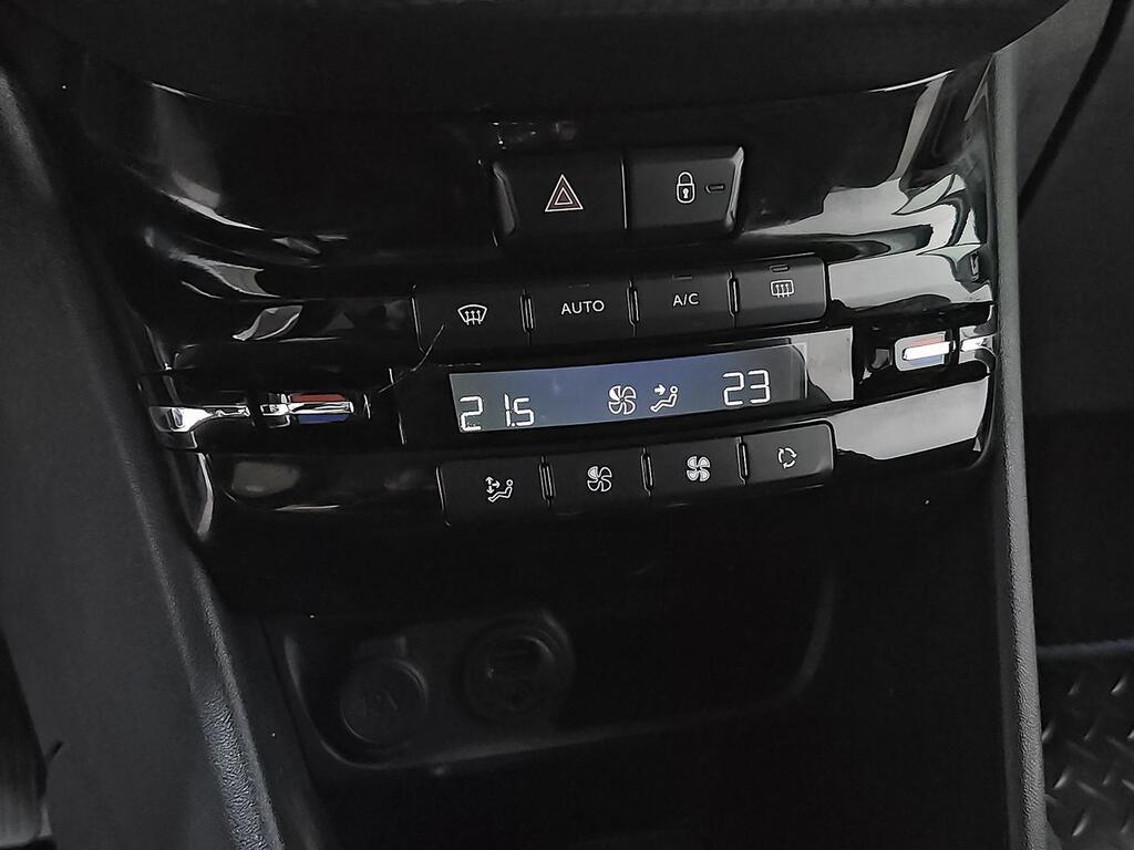 Peugeot 208 5P ALLURE 1.2L PureTech 60KW (82CV) 25