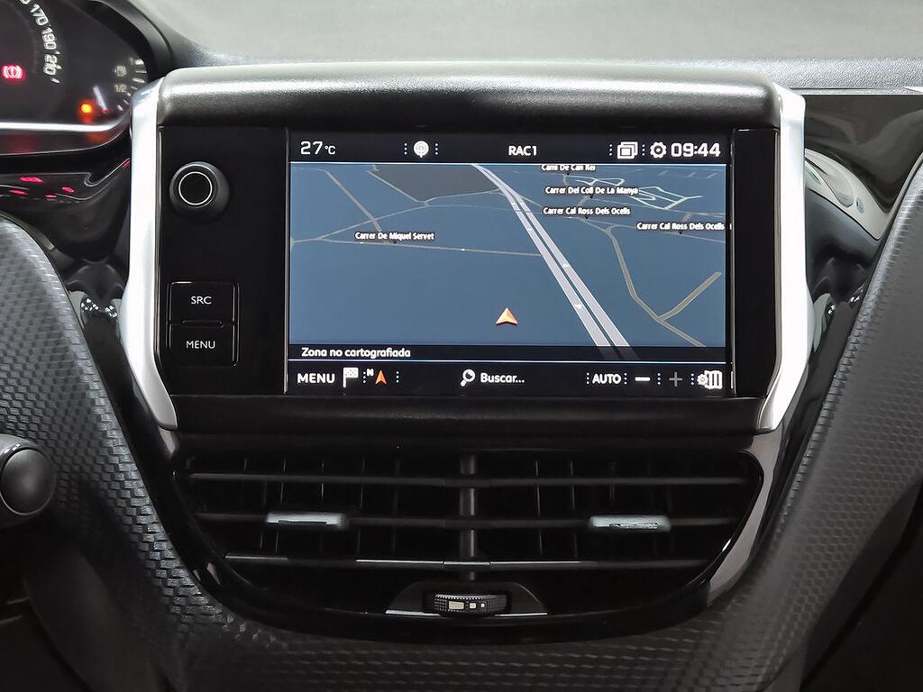 Peugeot 208 5P ALLURE 1.2L PureTech 60KW (82CV) 22