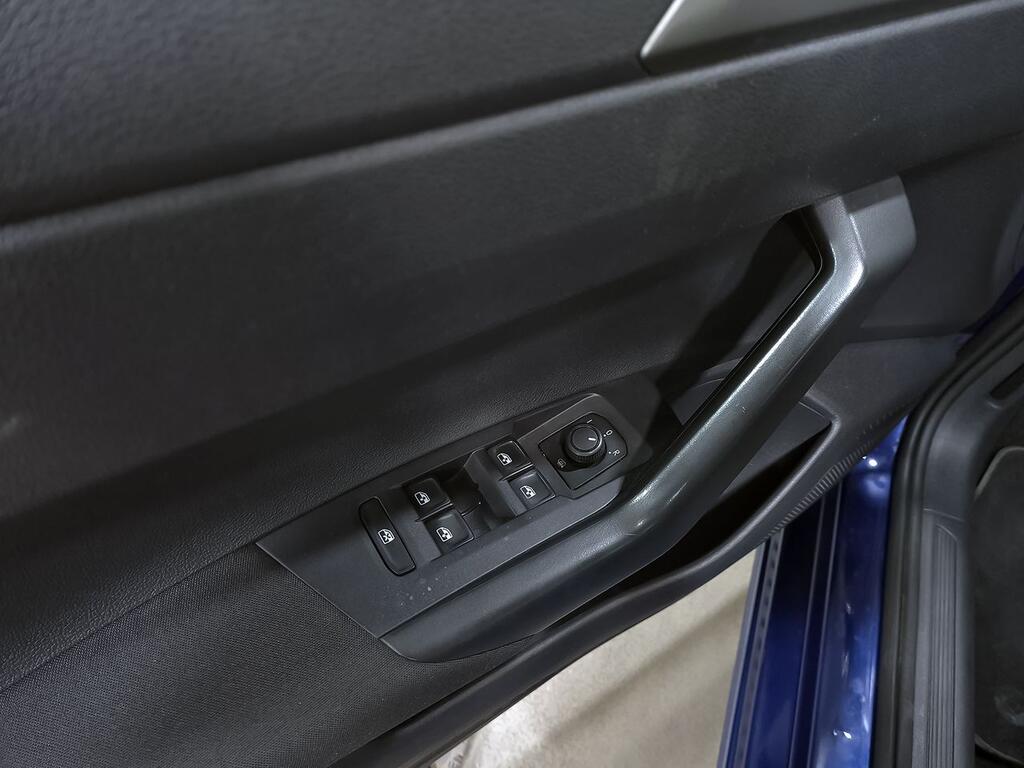 Volkswagen Polo Advance 1.0 TSI 70kW (95CV) 11