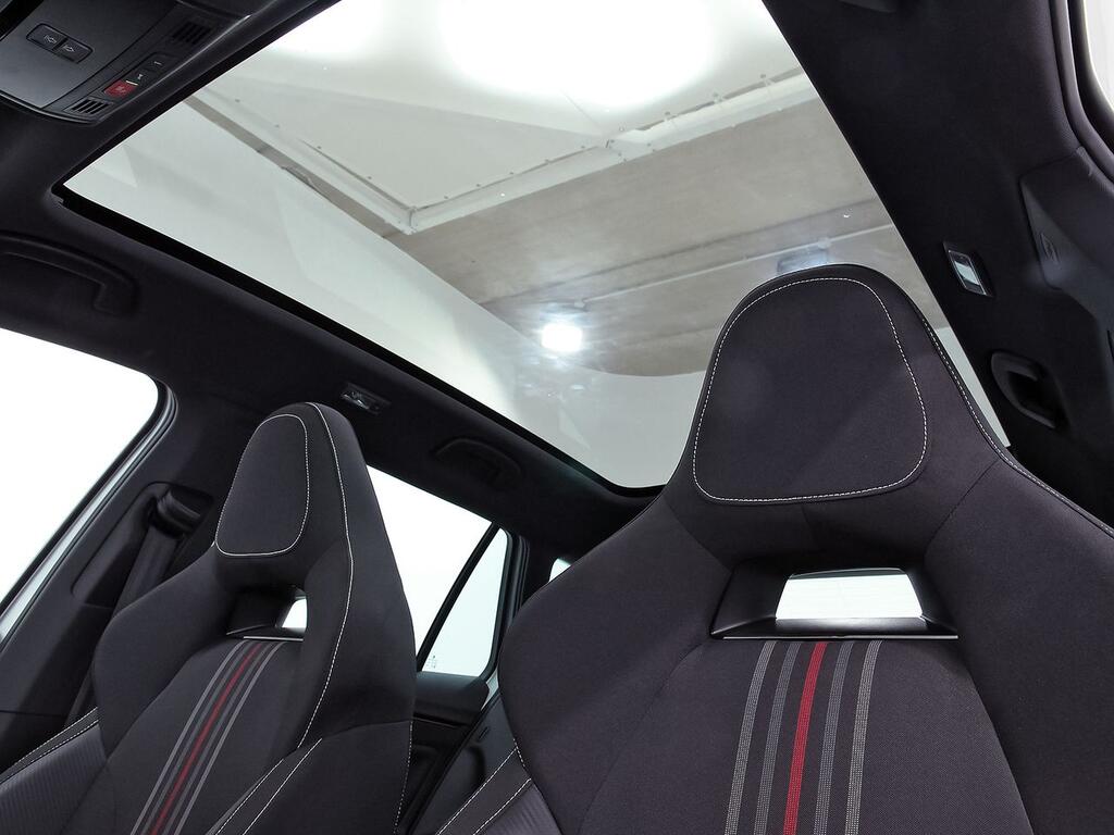 Skoda Kamiq 1.0 TSI 85kW (115CV) DSG MONTE CARLO 30