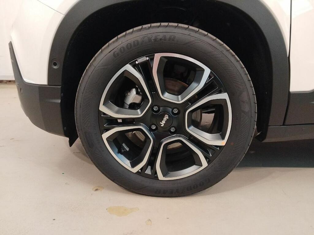 Jeep Avenger BEV 115kW (156CV) Summit 5
