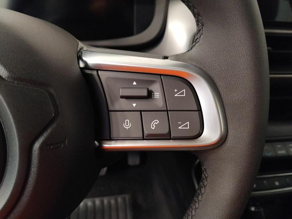 Jeep Avenger BEV 115kW (156CV) Summit 12