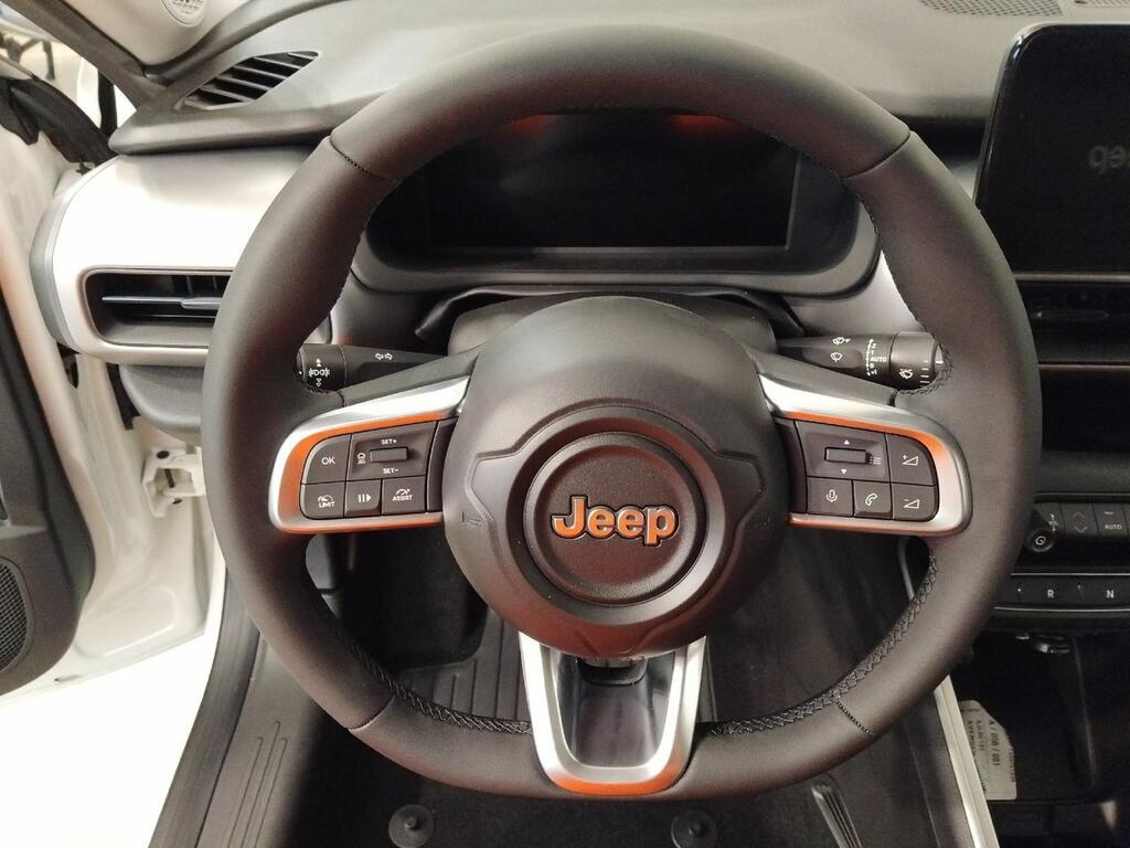 Jeep Avenger BEV 115kW (156CV) Summit 10