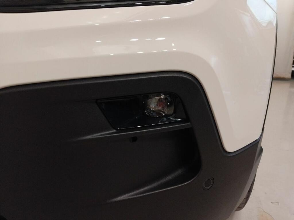 Jeep Avenger BEV 115kW (156CV) Summit 4