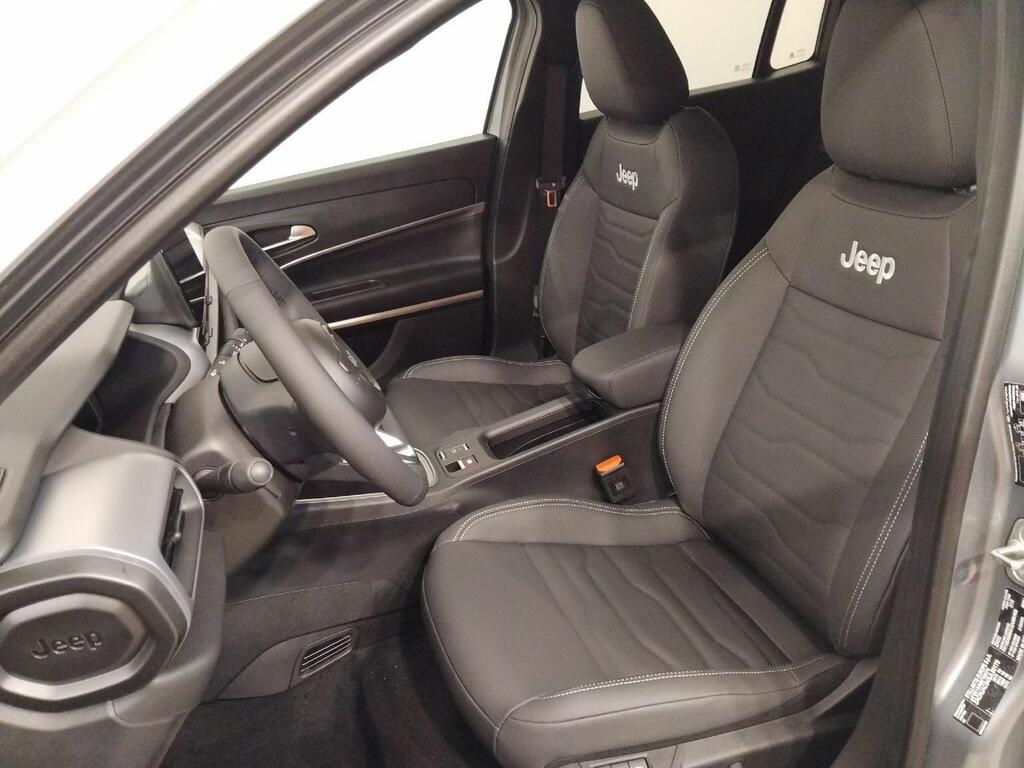 Jeep Avenger BEV 115kW (156CV) Summit 7