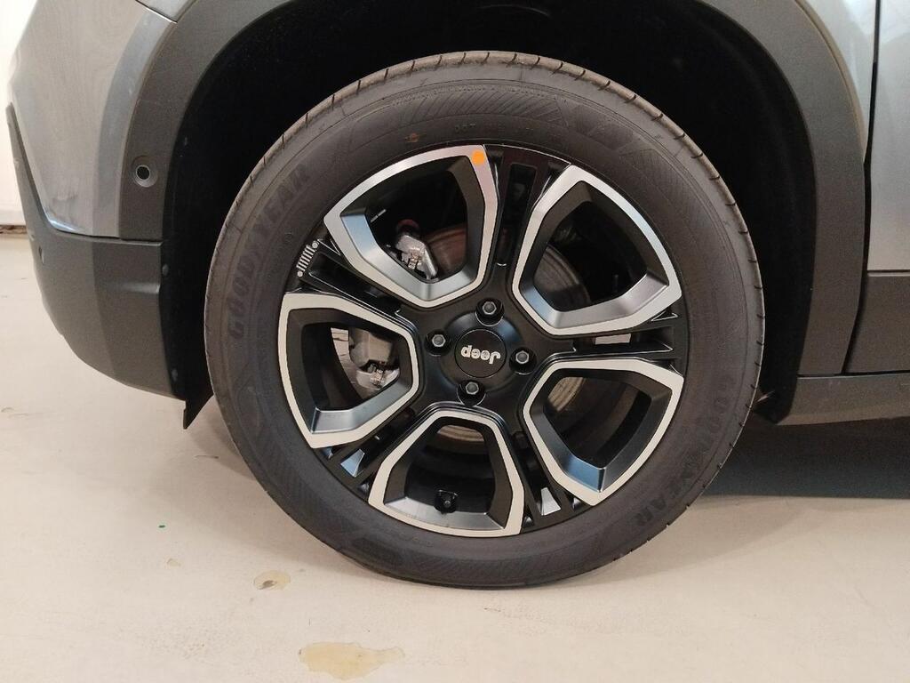 Jeep Avenger BEV 115kW (156CV) Summit 5