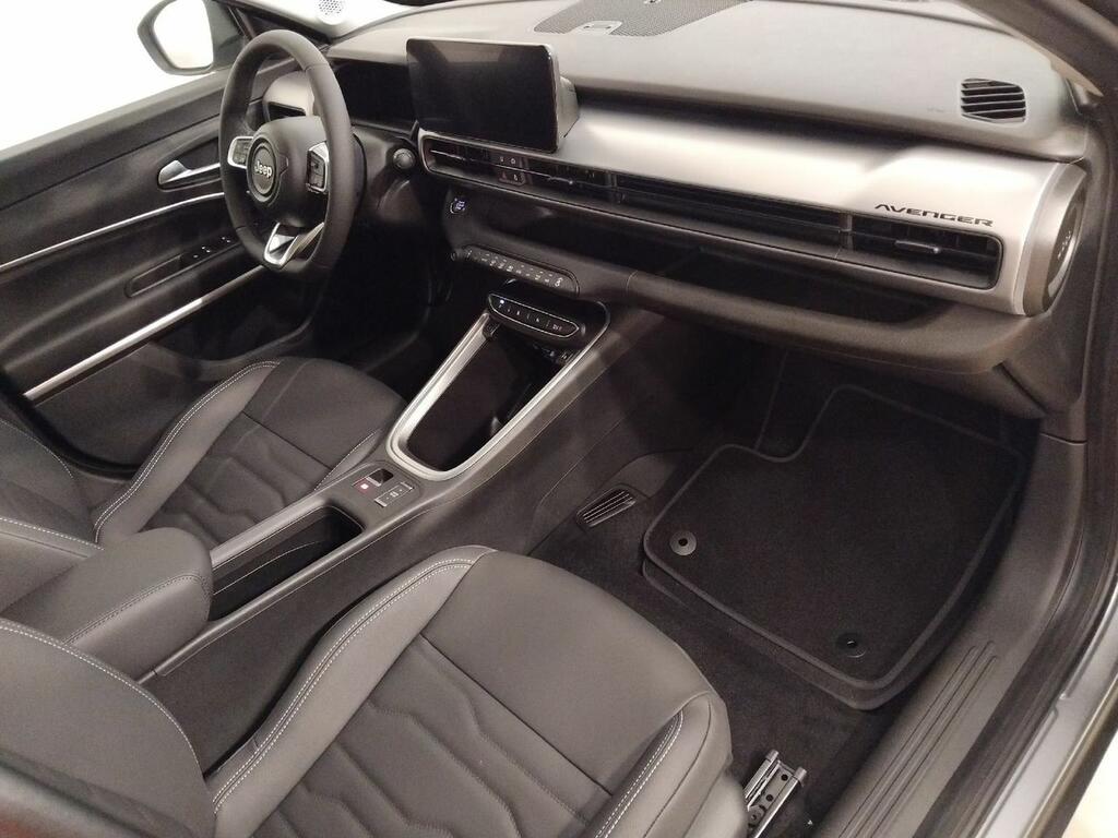Jeep Avenger BEV 115kW (156CV) Summit 18