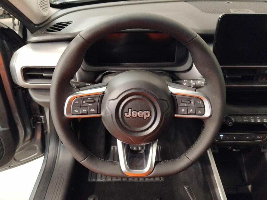 Jeep Avenger BEV 115kW (156CV) Summit 10