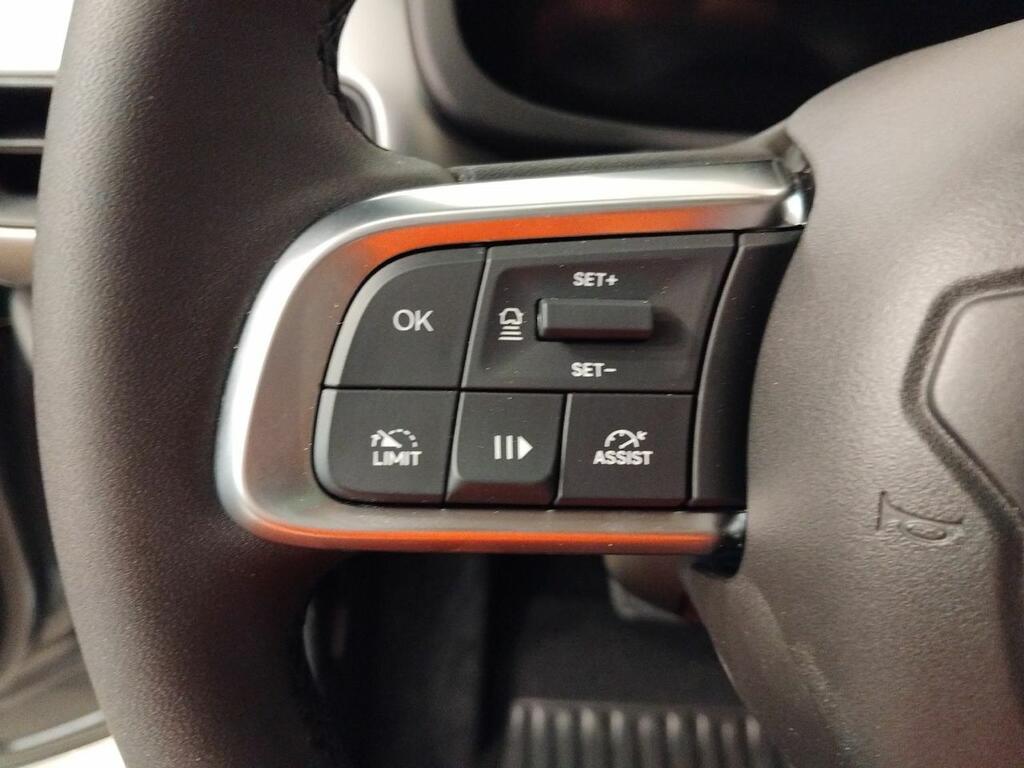 Jeep Avenger BEV 115kW (156CV) Summit 11