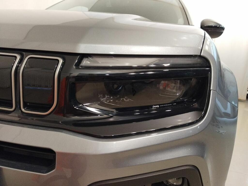 Jeep Avenger BEV 115kW (156CV) Summit 4