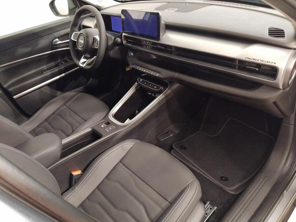 Jeep Avenger BEV 115kW (156CV) Summit 18
