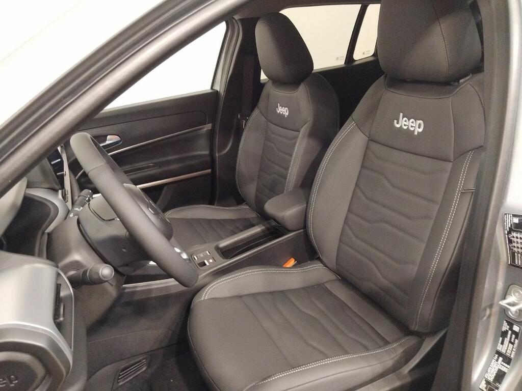 Jeep Avenger BEV 115kW (156CV) Summit 7