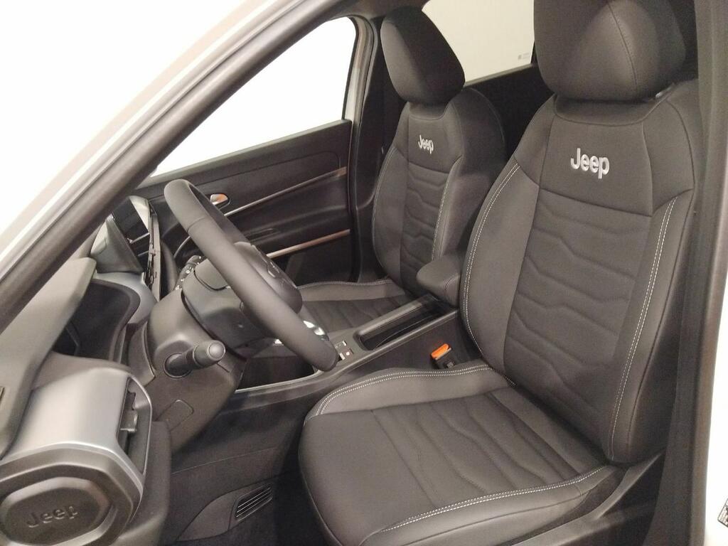 Jeep Avenger BEV 115kW (156CV) Summit 7