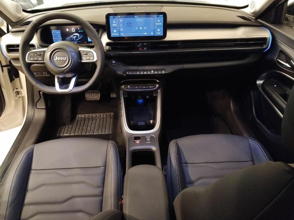 Jeep Avenger BEV 115kW (156CV) Summit 14