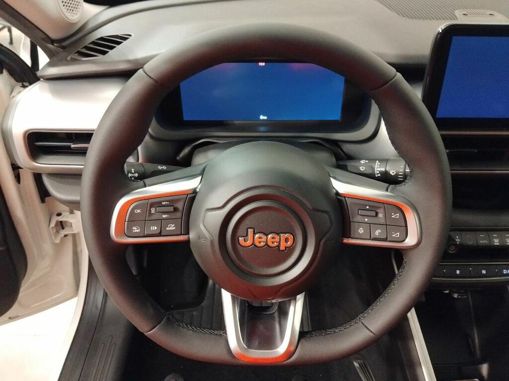 Jeep Avenger BEV 115kW (156CV) Summit 10