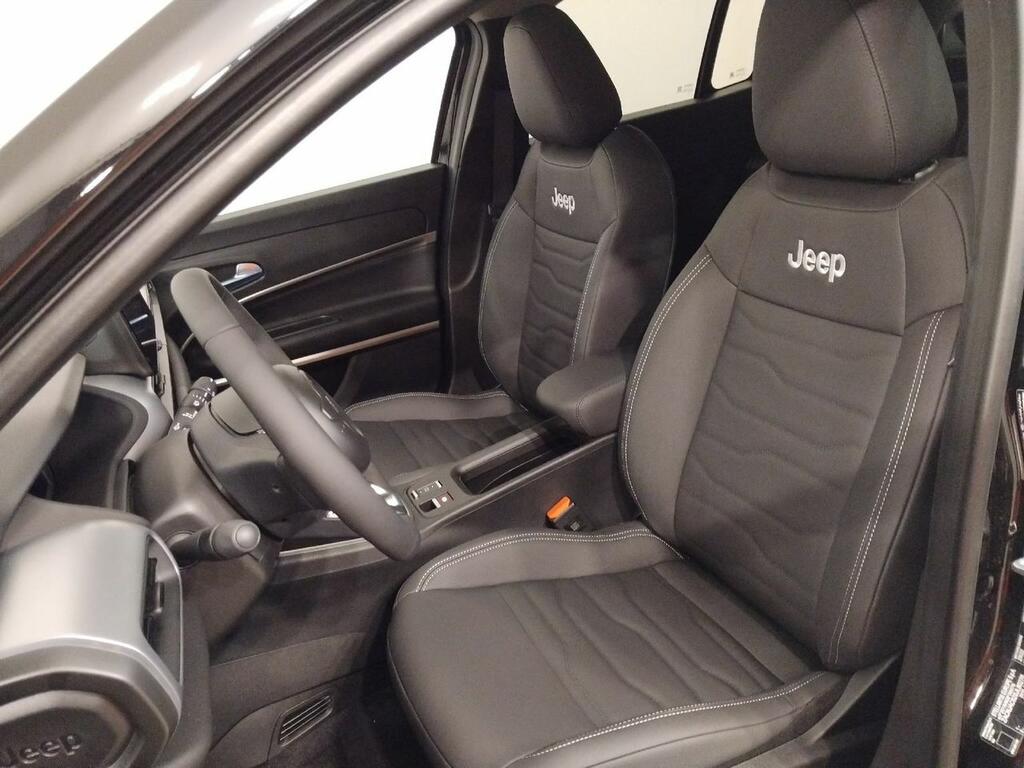 Jeep Avenger BEV 115kW (156CV) Summit 13