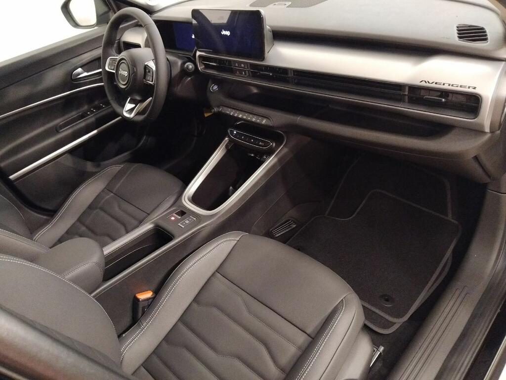 Jeep Avenger BEV 115kW (156CV) Summit 12