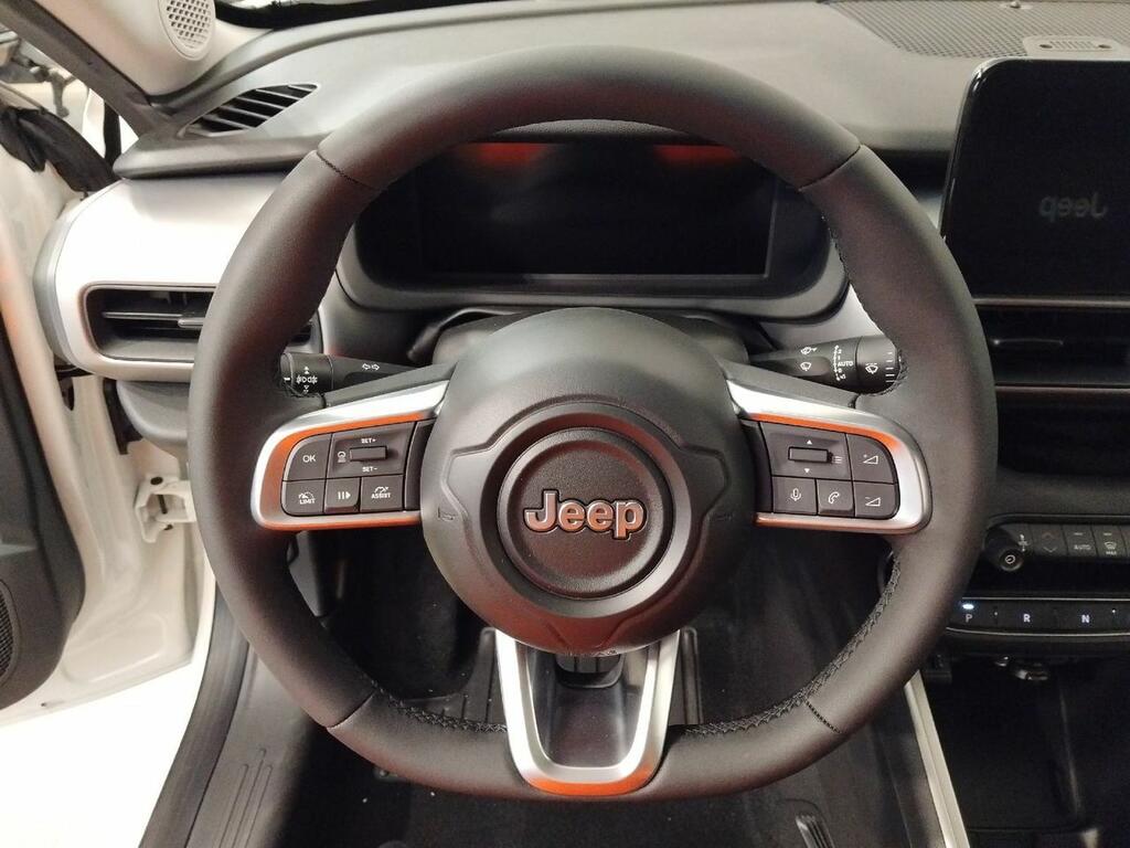 Jeep Avenger BEV 115kW (156CV) Summit 10
