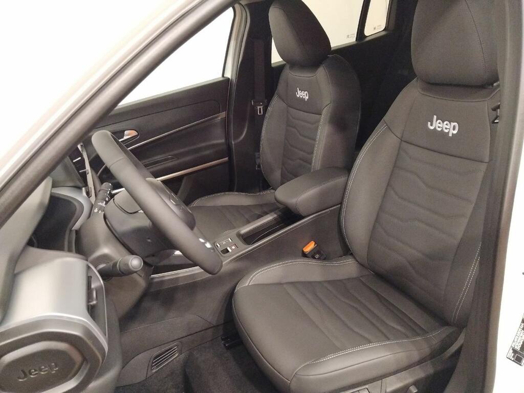Jeep Avenger BEV 115kW (156CV) Summit 7