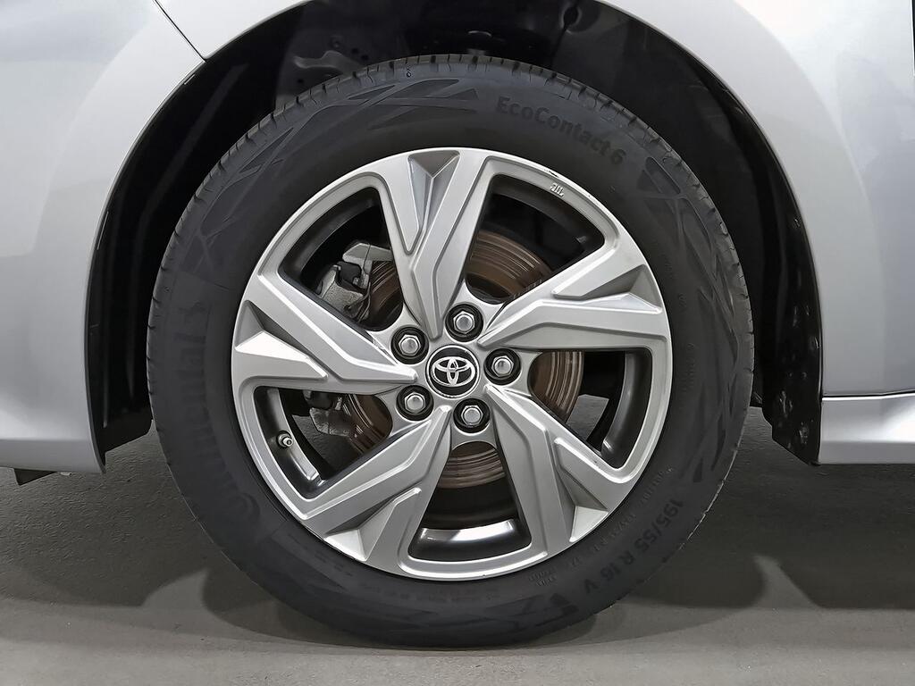 Toyota Yaris 1.5 120H Active Plus 10